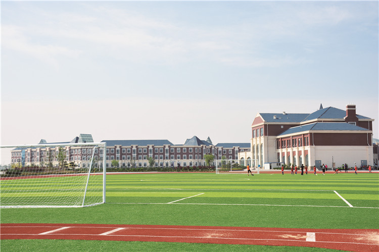 預(yù)制型跑道