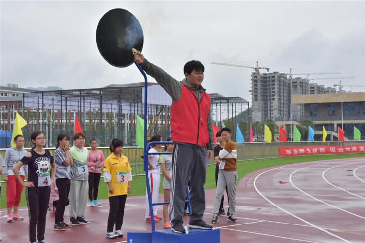 遵義醫(yī)學院69周年校慶田徑運動會